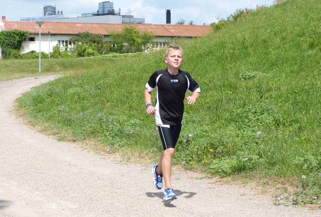 Moritz auf dem Weg durch idyllische Landstriche... Moritz auf dem Weg durch idyllische Landstriche...